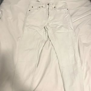 White Levi’s 501 high rise skinny jeans